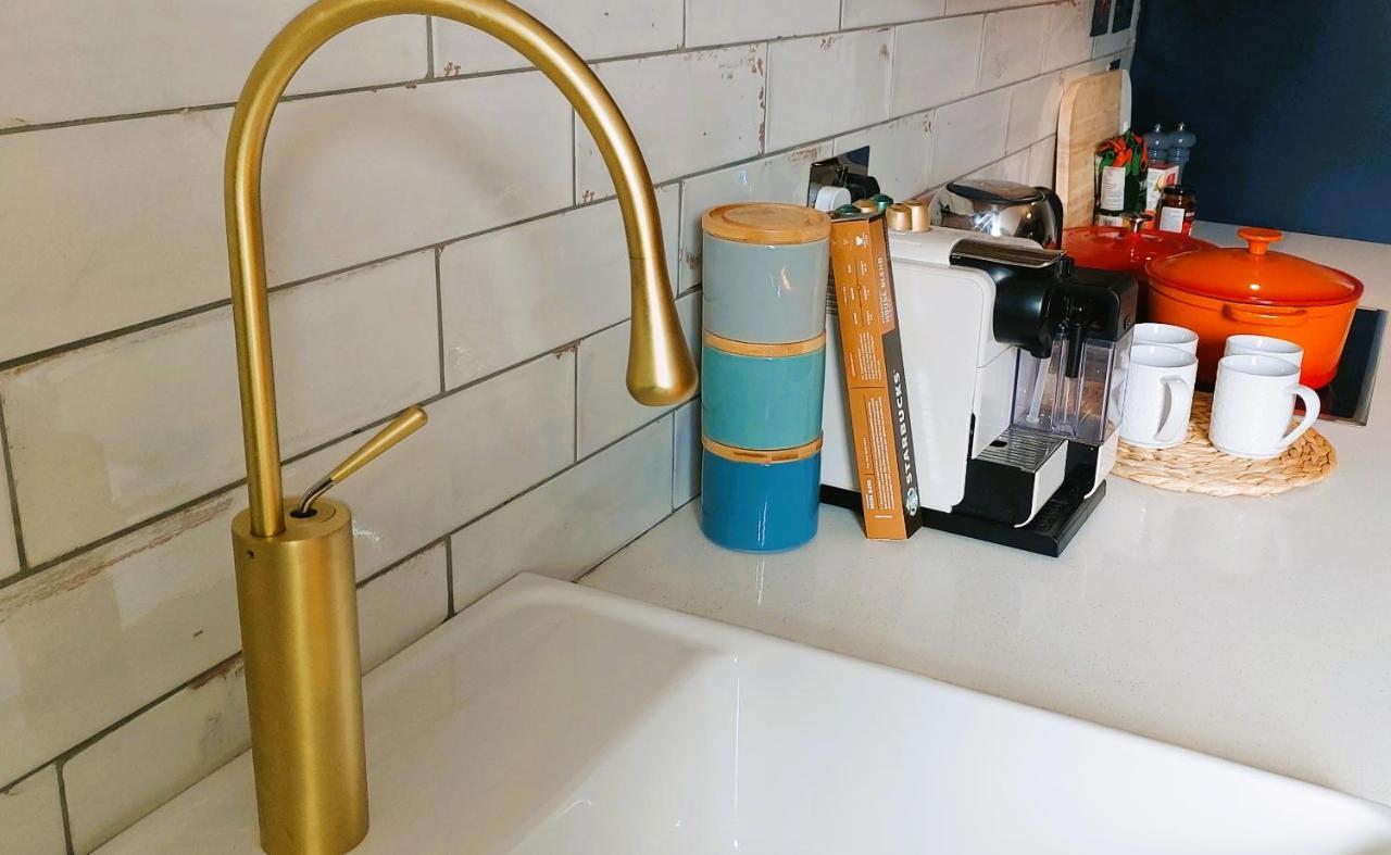The Farrier Apartment Cheltenham Bagian luar foto